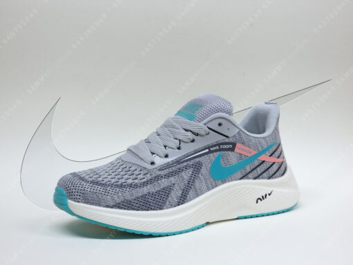 سنيكر Nike
