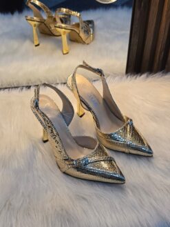 كندرة مفتوحة من الخلف